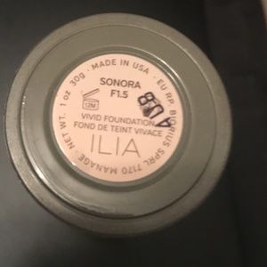 Ilia Vivid Foundation